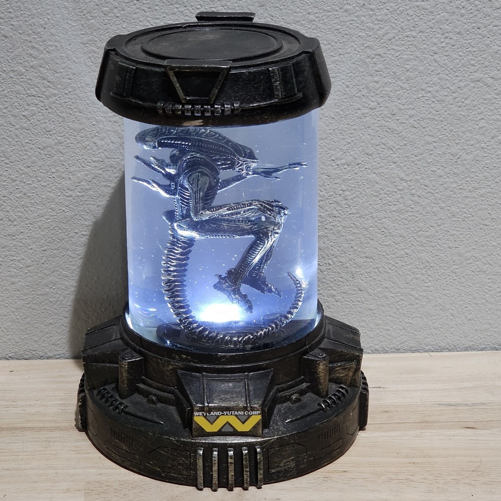 Bradford Exchange Alien Xenomorph Warrior Specimen Collection Limited #A0705